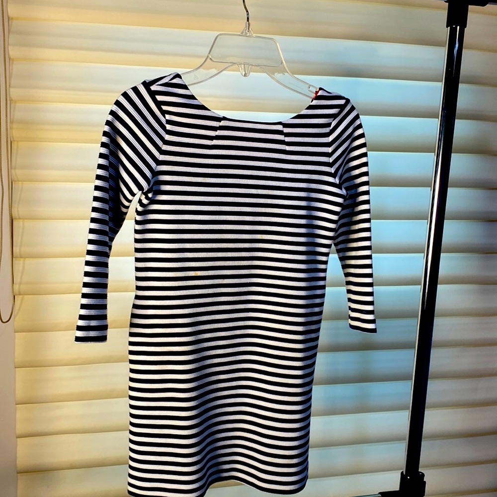 Lilly Pulitzer girls dress m fits ages 5-7 striped black & white, back zipper